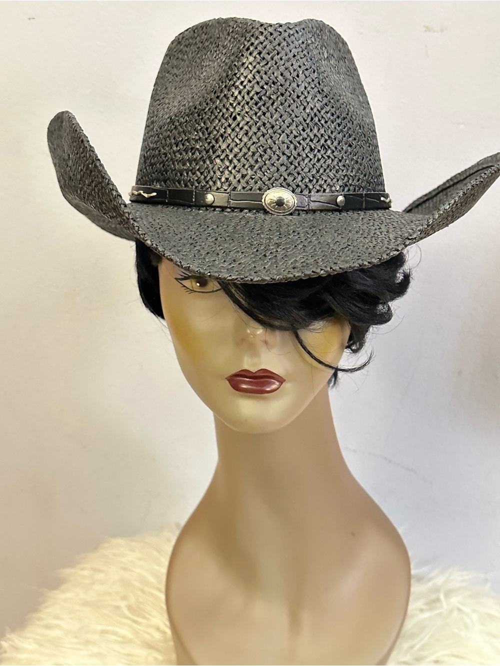 🔴 Stetson Black Woven Cowboy Hat with Leather Concho Band